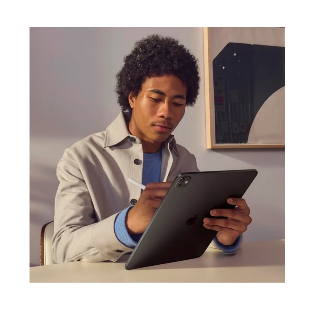 Apple iPad Pro 13 (2025) 256Gb Wi-Fi with Standard glass (Silver) — изображение 5